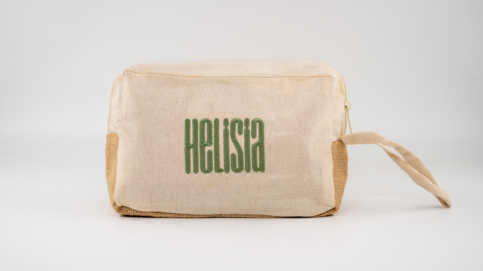 Scopri la nuova Pochette Skincare